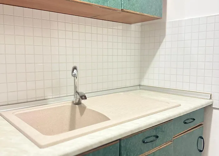 Families Or Friends 24-7 Selfcheck In * Tiran