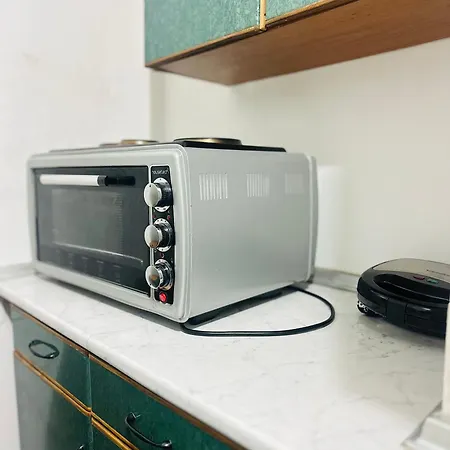 Families Or Friends 24-7 Selfcheck In Apartment Tirana