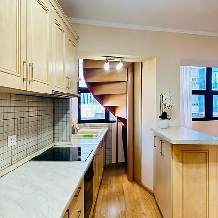 Central Tirana Villa 4 Min Walk To Skanderbeg Square *